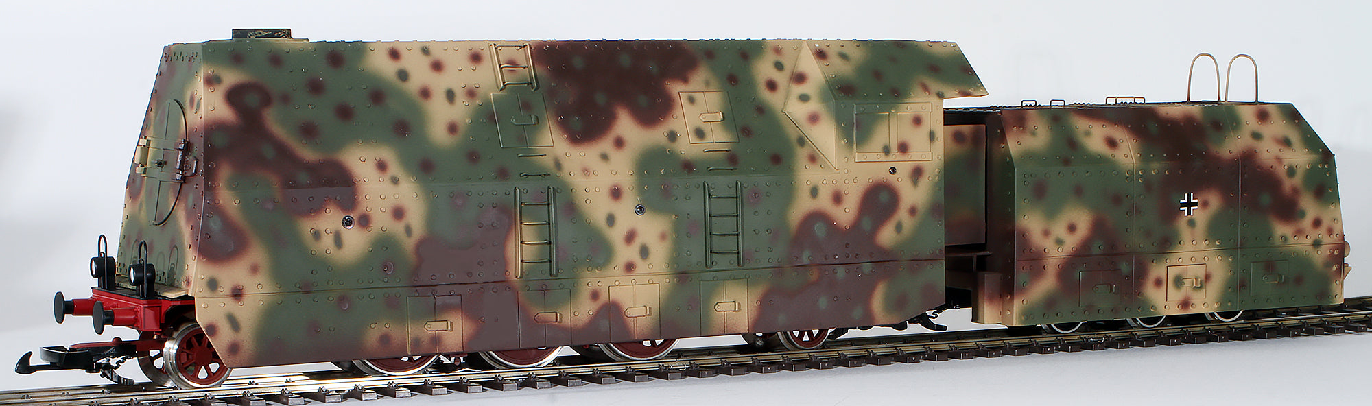 G-Gauge Model Trains- G Panzer #225043 German Armored Panzer Train