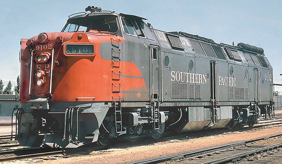 Piko #97440 Southern Pacific ML4000 Diesel Locomotive #9000 DC Analog