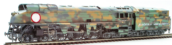 Micro Metakit 98205H German Half Streamlined DRB Class BR 05 Camoflaged Express Locomotive